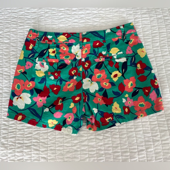 Elle Shorts - Size 2 - Picture 2 of 4